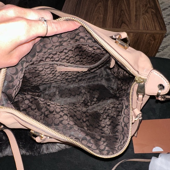 Light Pink Leather Coach Satchel Purse - Picture 4 of 6